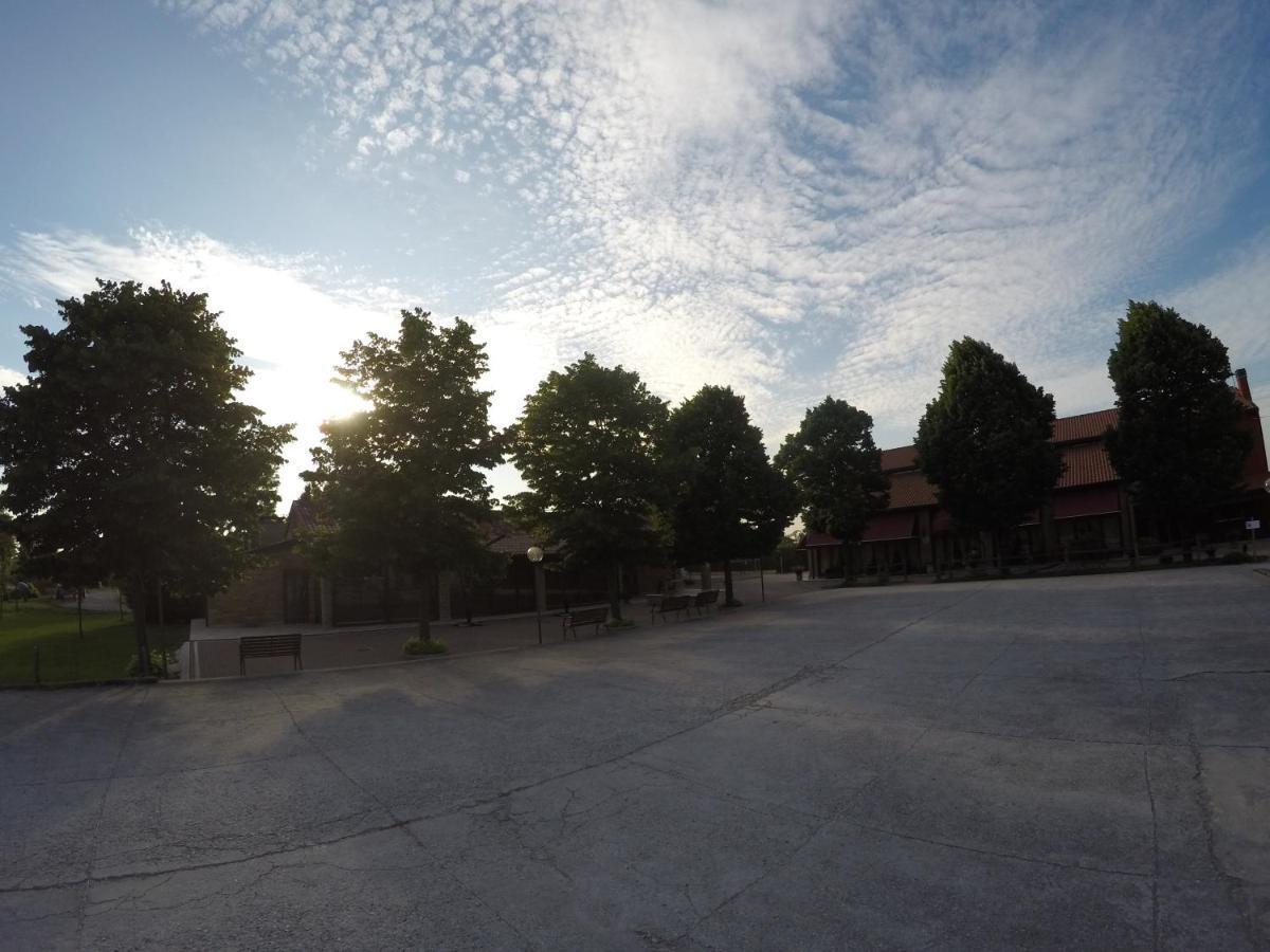 Agriturismo La Rebosola Ca Zennare ภายนอก รูปภาพ